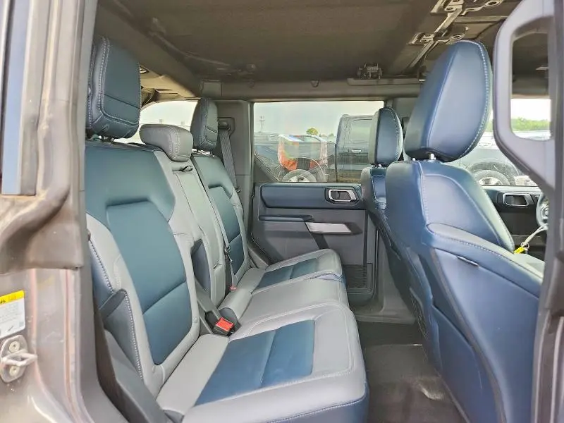 2023 FORD BRONCO BASE  