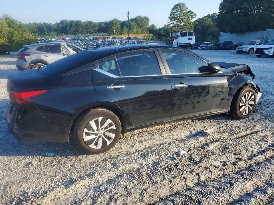 2025 NISSAN ALTIMA S  