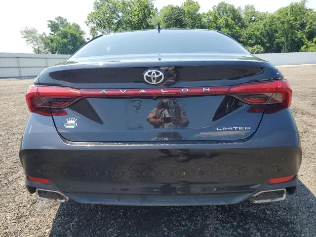 2019 TOYOTA AVALON XLE  