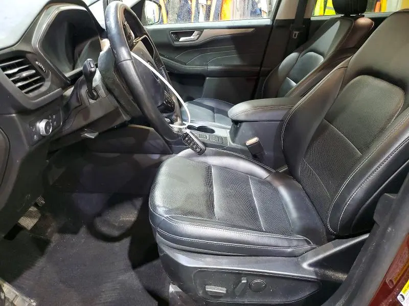 2021 FORD ESCAPE TITANIUM  