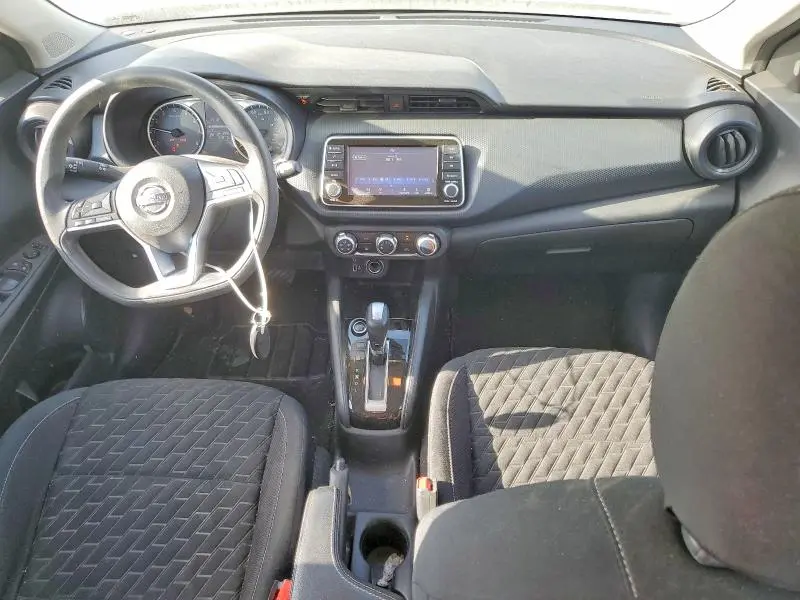 2021 NISSAN KICKS S  