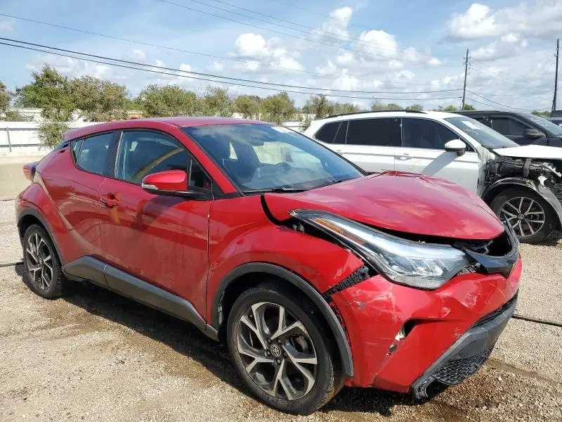 2022 TOYOTA C-HR XLE  
