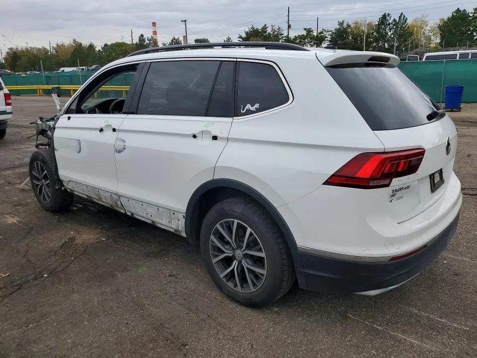2020 VOLKSWAGEN TIGUAN SE  