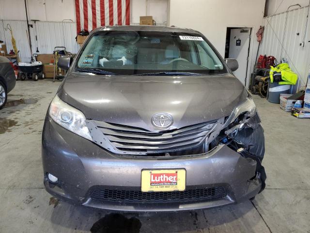 2011 TOYOTA SIENNA XLE