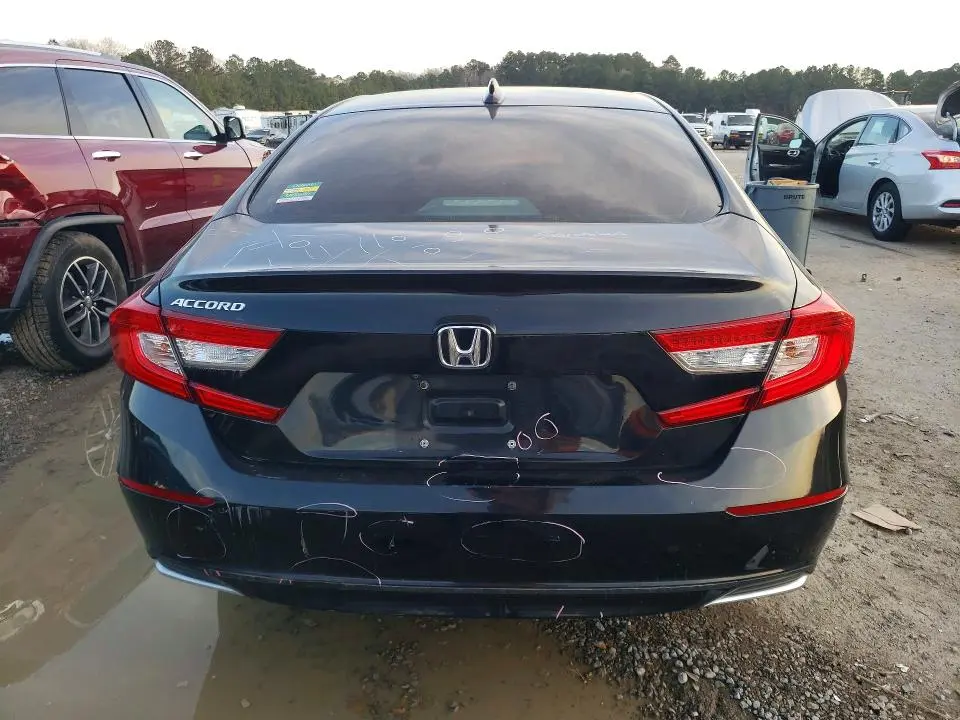 2020 HONDA ACCORD LX  