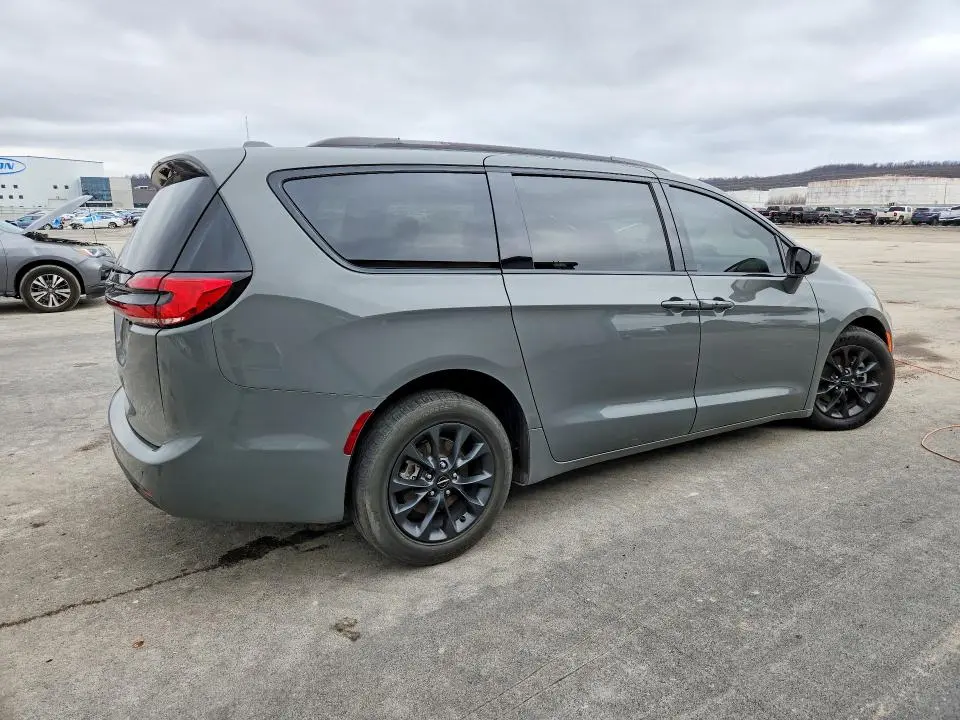 2021 CHRYSLER PACIFICA TOURING L  