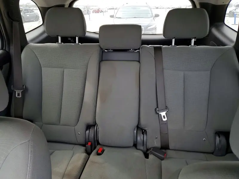 2011 HYUNDAI SANTA FE GLS  