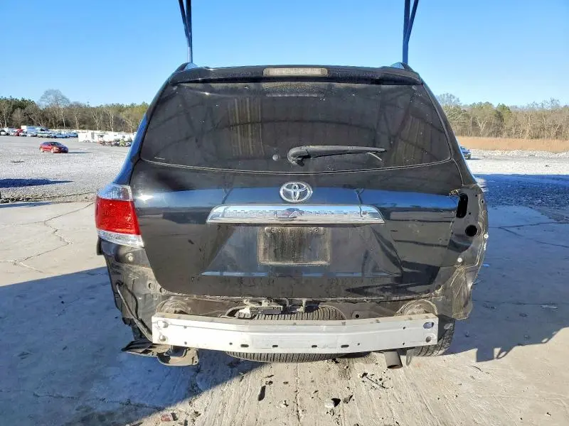 2013 TOYOTA HIGHLANDER LIMITED  