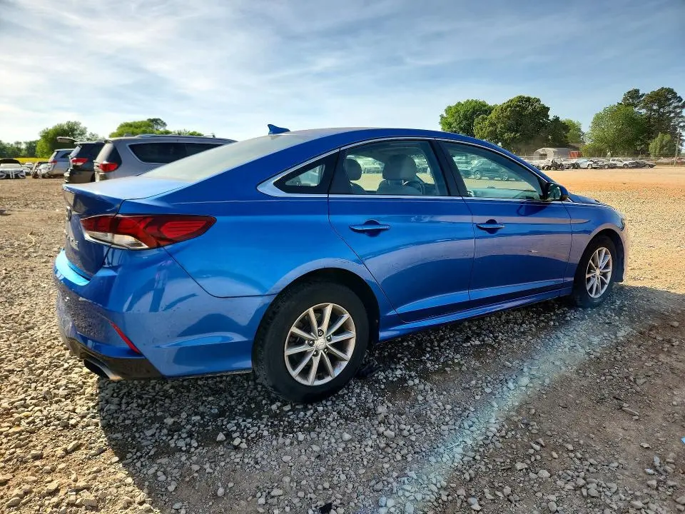2018 HYUNDAI SONATA SE  