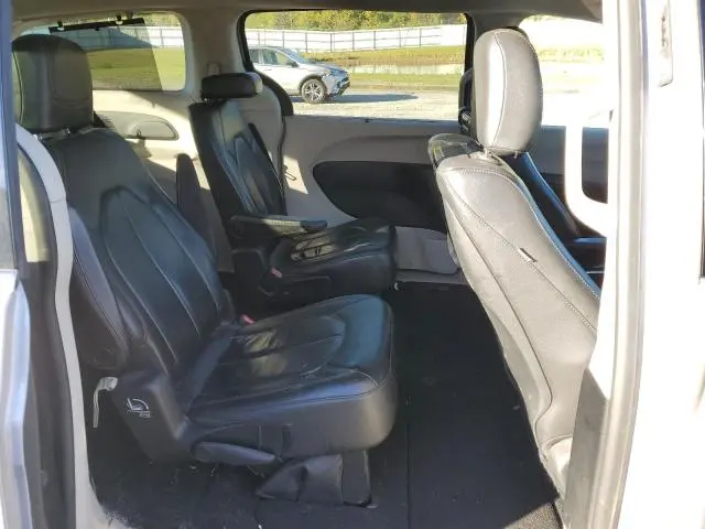 2017 CHRYSLER PACIFICA TOURING L PLUS  