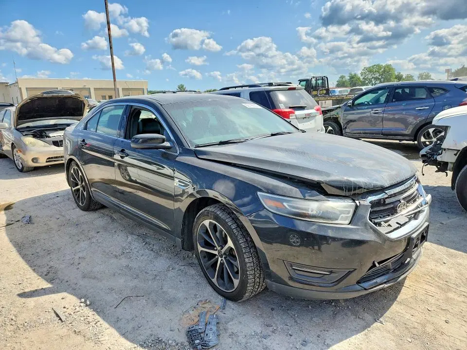 2015 FORD TAURUS SEL  
