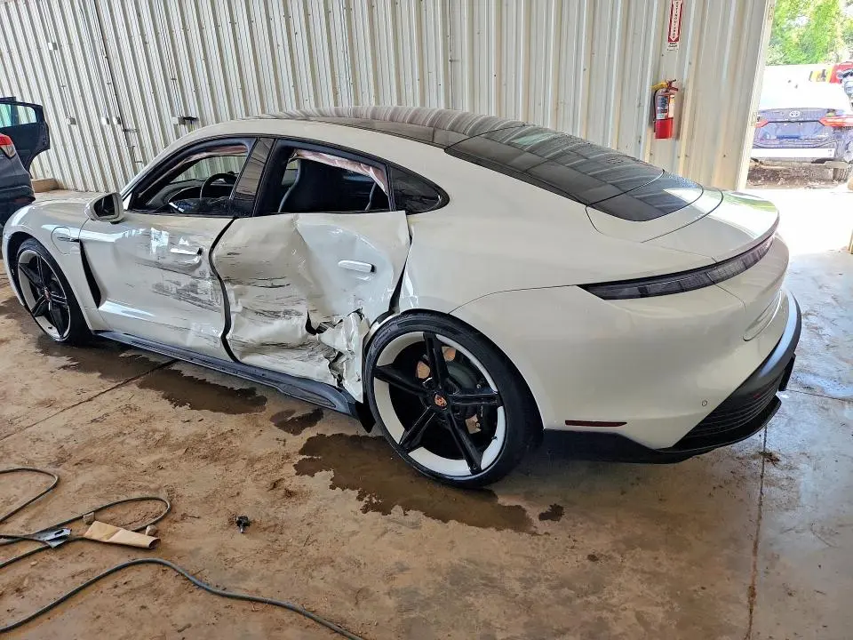 2021 PORSCHE TAYCAN 4S  