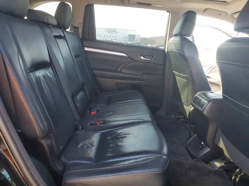 2015 TOYOTA HIGHLANDER XLE  