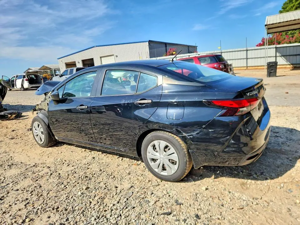 2020 NISSAN VERSA S  