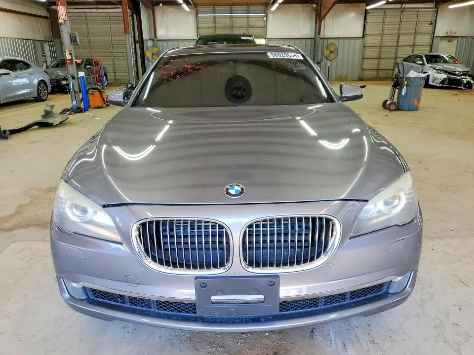 2012 BMW 750 XI  