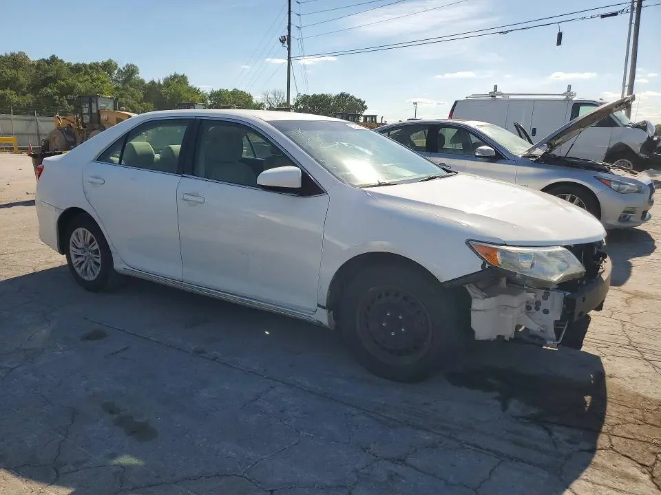 2013 TOYOTA CAMRY LE  