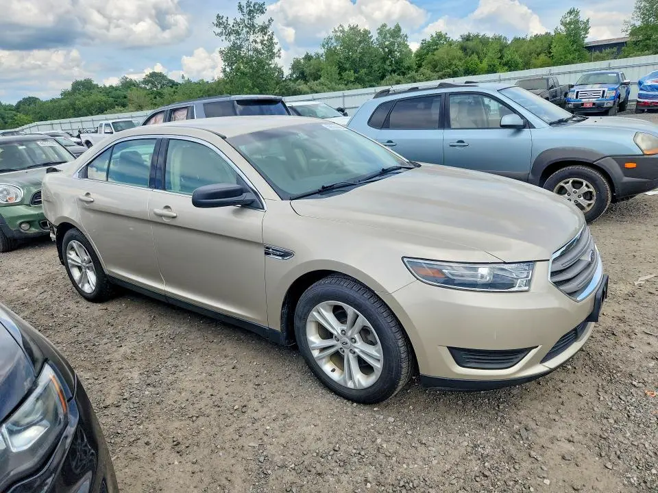 2018 FORD TAURUS SE  