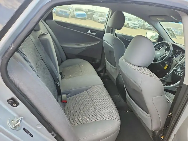 2012 HYUNDAI SONATA GLS  
