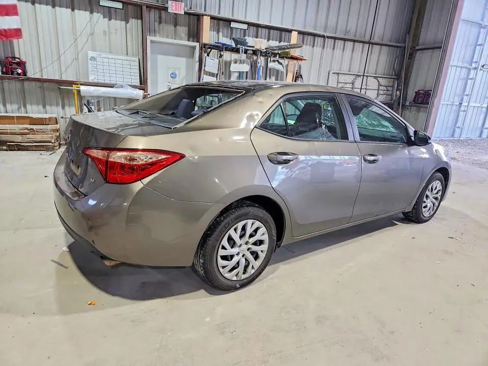2018 TOYOTA COROLLA LE  