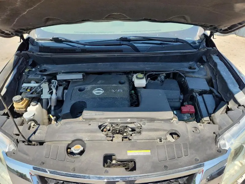 2015 NISSAN PATHFINDER SL  
