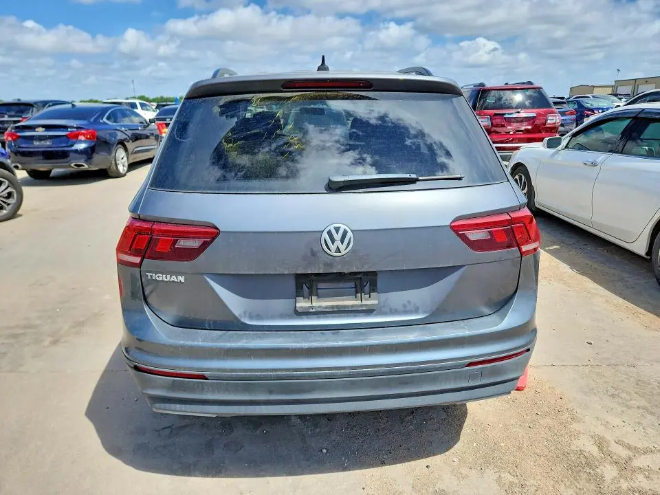 2020 VOLKSWAGEN TIGUAN S  