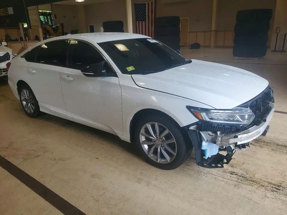 2021 HONDA ACCORD LX  