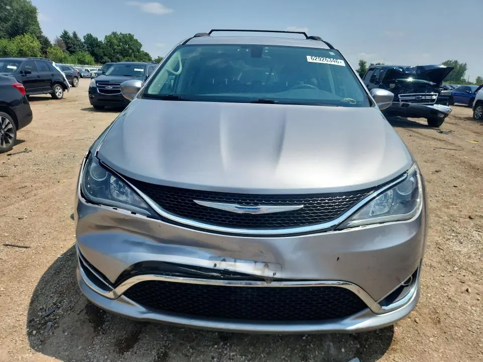 2017 CHRYSLER PACIFICA TOURING L  