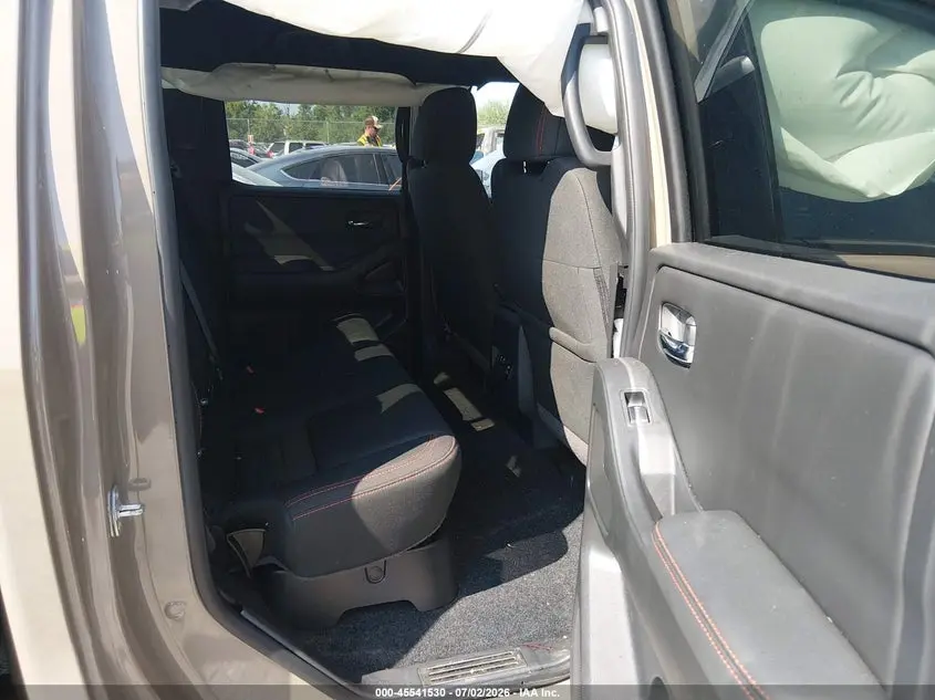 2023 NISSAN FRONTIER PRO-4X 4X4