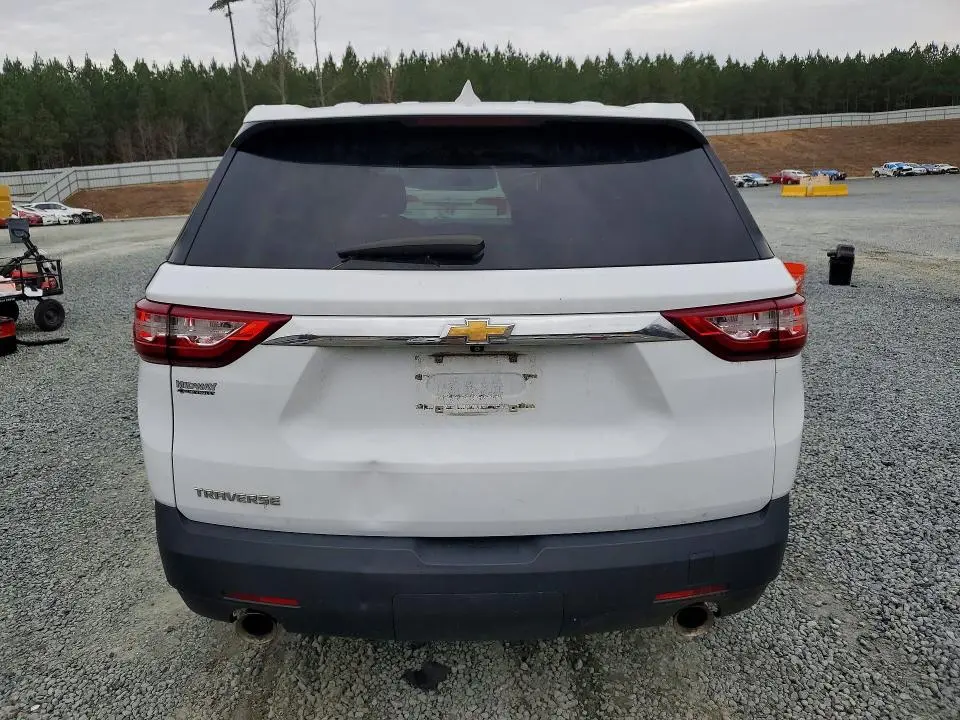 2021 CHEVROLET TRAVERSE LS  