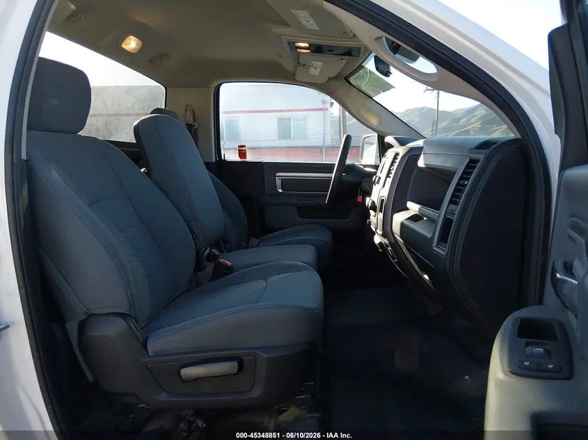 2019 RAM 1500 CLASSIC TRADESMAN  4X2 8' BOX
