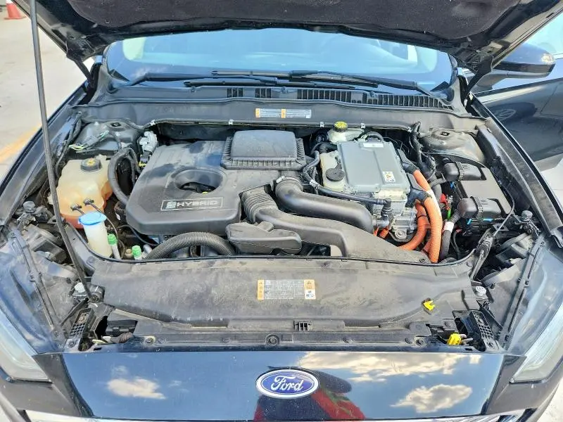 2017 FORD FUSION SE HYBRID  