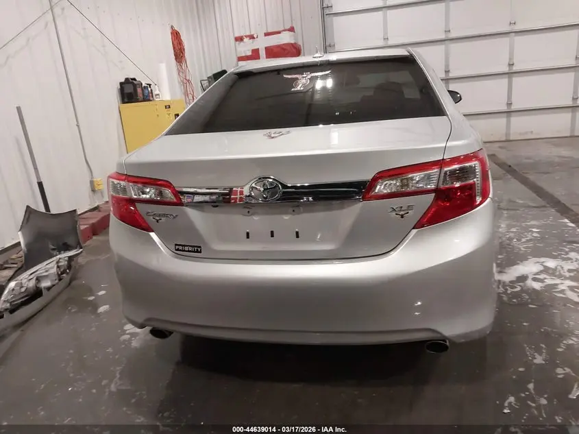 2012 TOYOTA CAMRY XLE V6