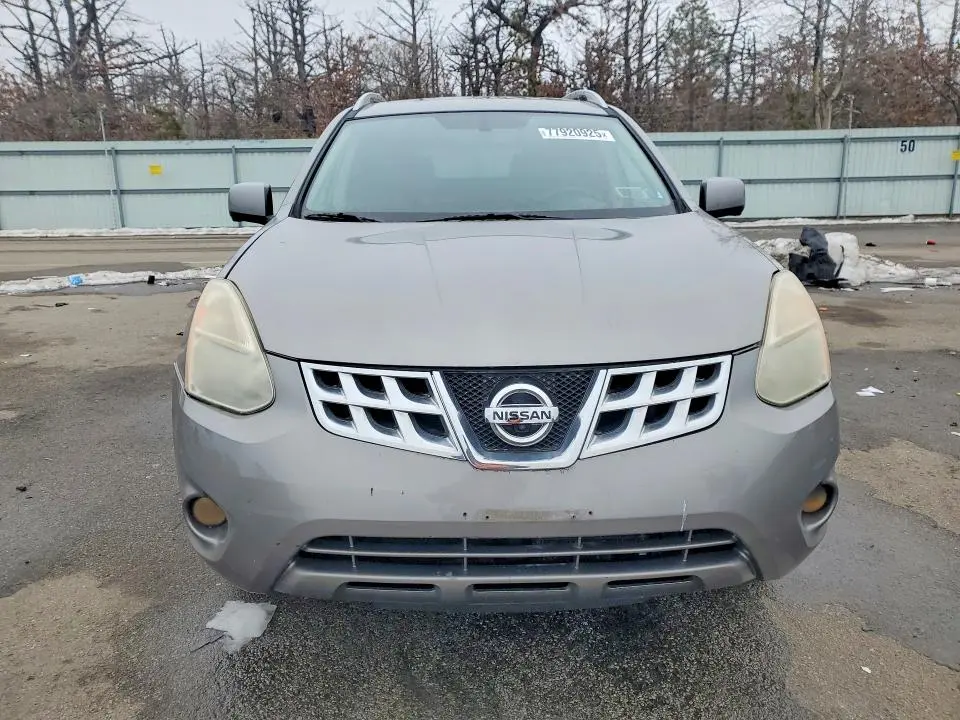 2013 NISSAN ROGUE S  