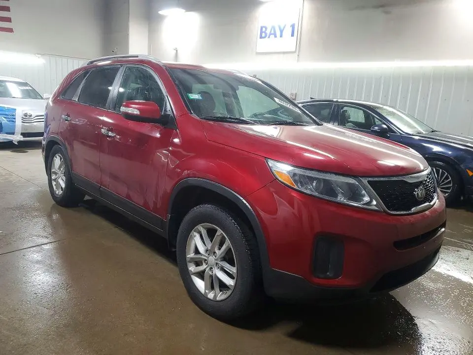 2015 KIA SORENTO LX  