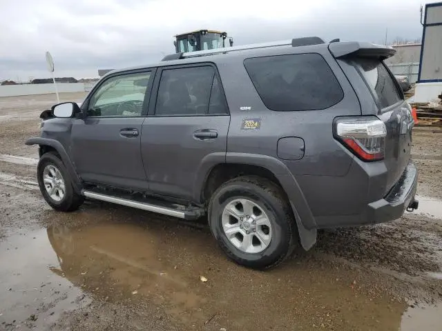 2023 TOYOTA 4RUNNER SE  