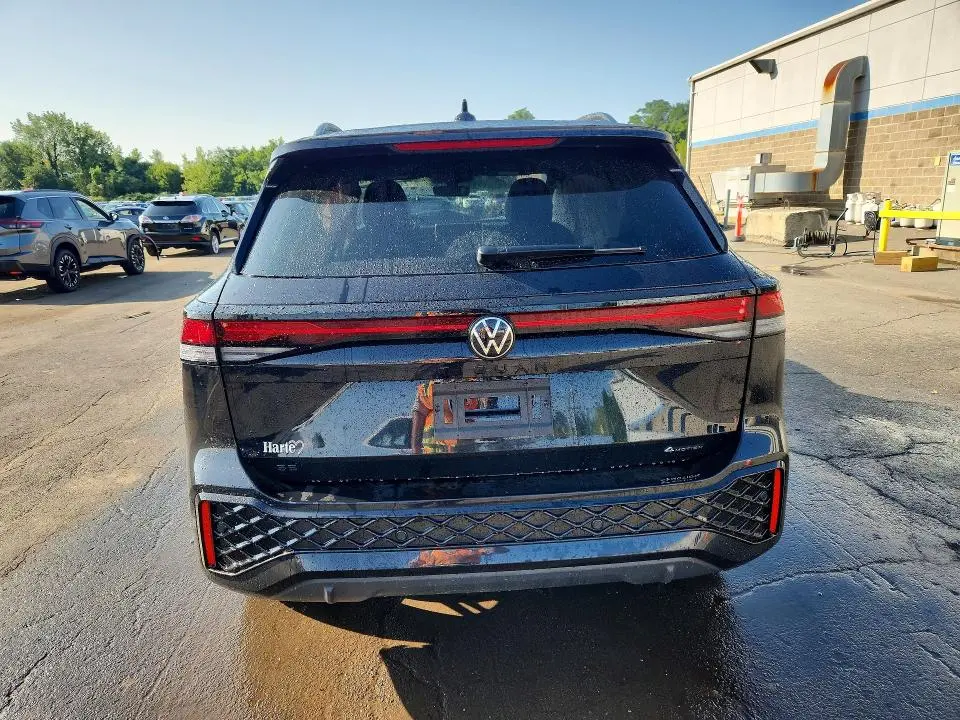 2026 VOLKSWAGEN TIGUAN SE R-LINE BLACK  
