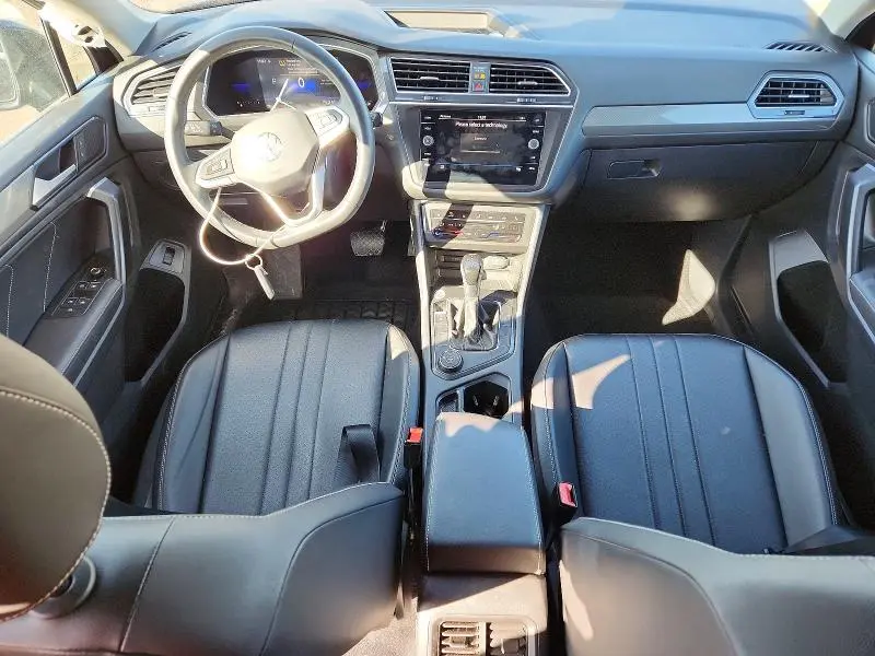 2022 VOLKSWAGEN TIGUAN SE  