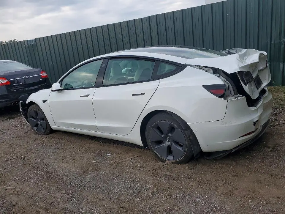 2022 TESLA MODEL 3   