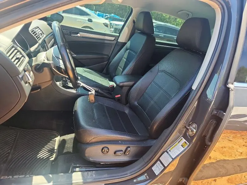 2016 VOLKSWAGEN PASSAT S  