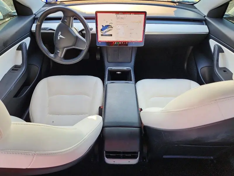 2021 TESLA MODEL 3   