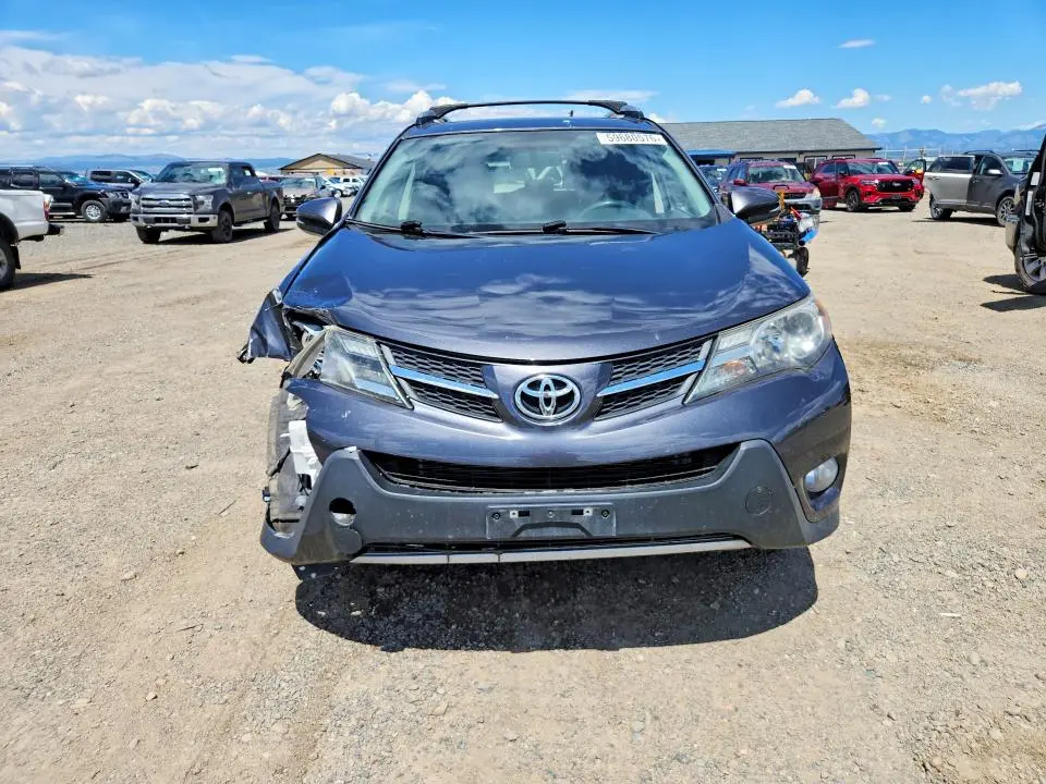 2015 TOYOTA RAV4 XLE  