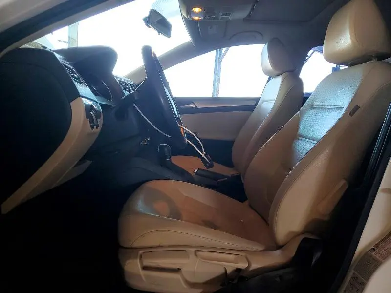 2017 VOLKSWAGEN JETTA SE  