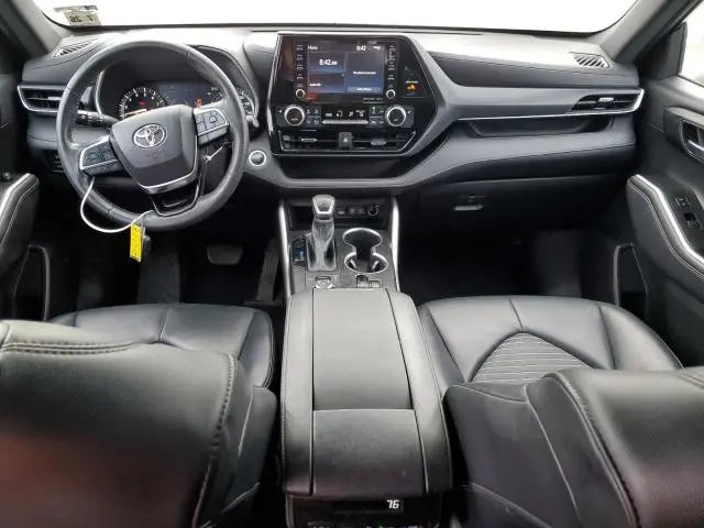 2021 TOYOTA HIGHLANDER XSE  