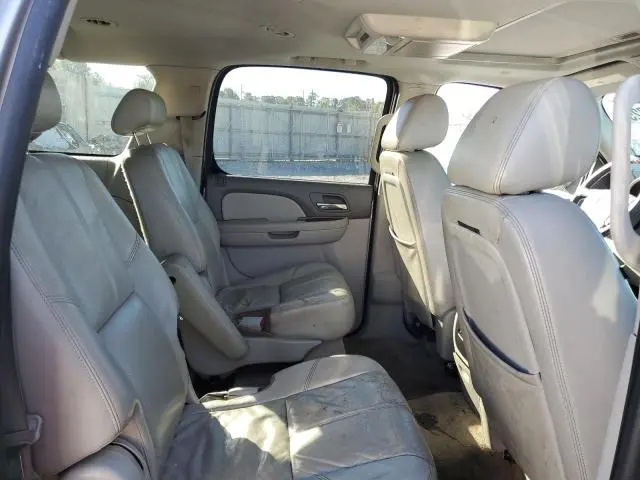 2010 GMC YUKON XL C1500 SLT  