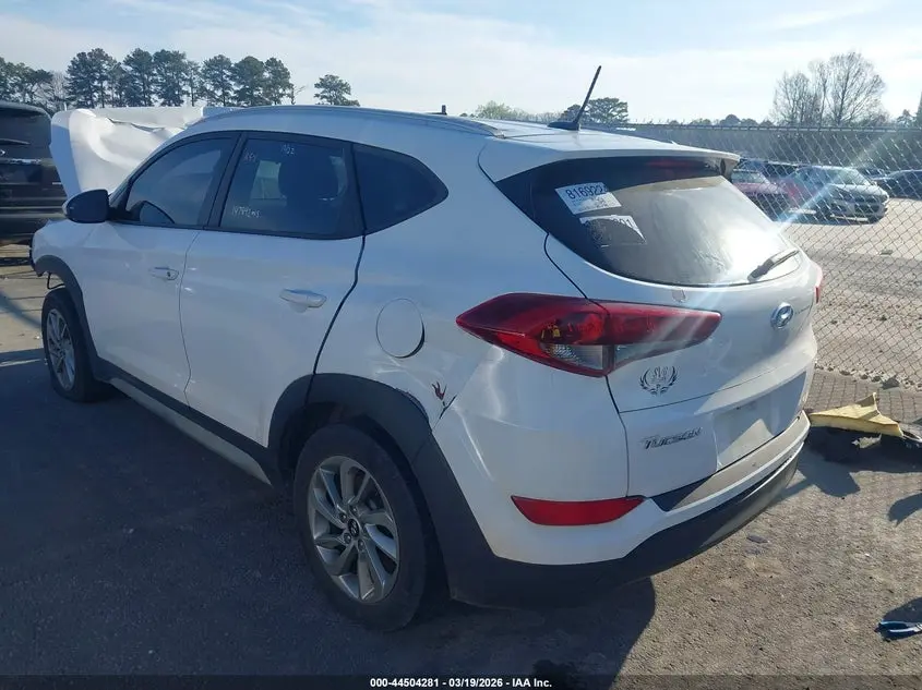 2017 HYUNDAI TUCSON SE