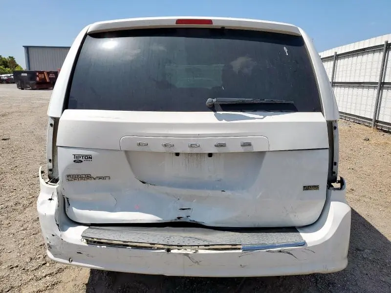 2016 DODGE GRAND CARAVAN SE  