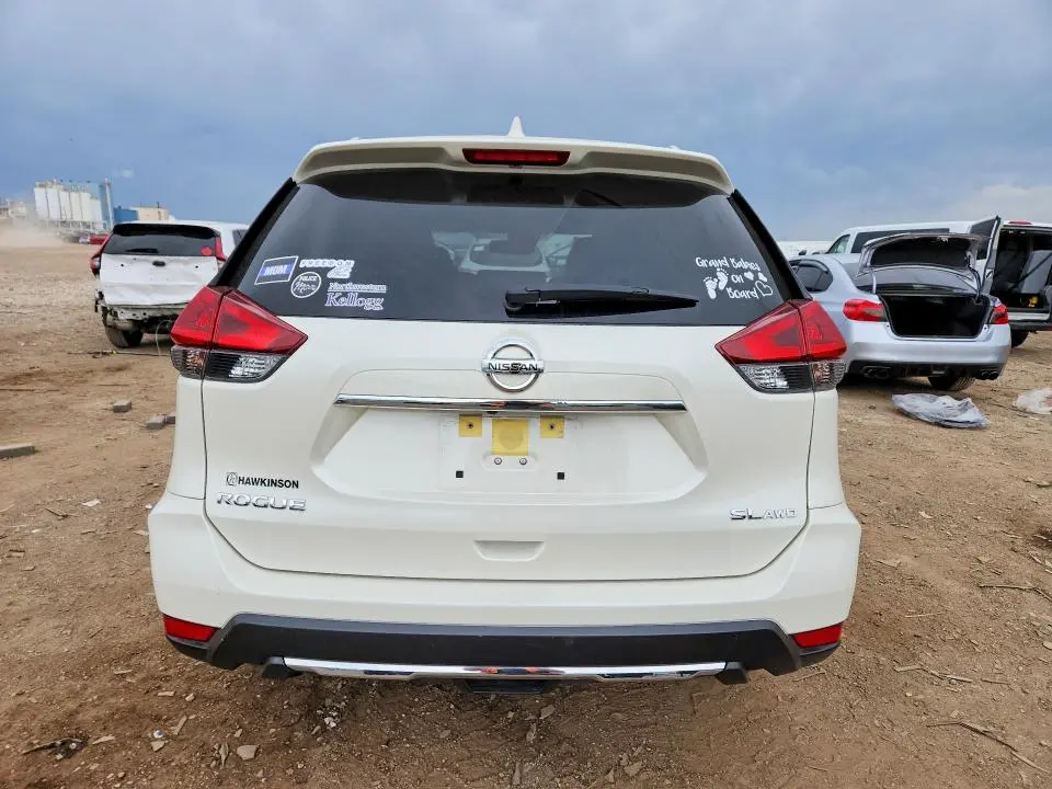 2018 NISSAN ROGUE SL  