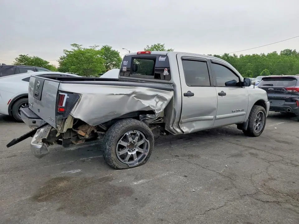 2010 NISSAN TITAN XE  