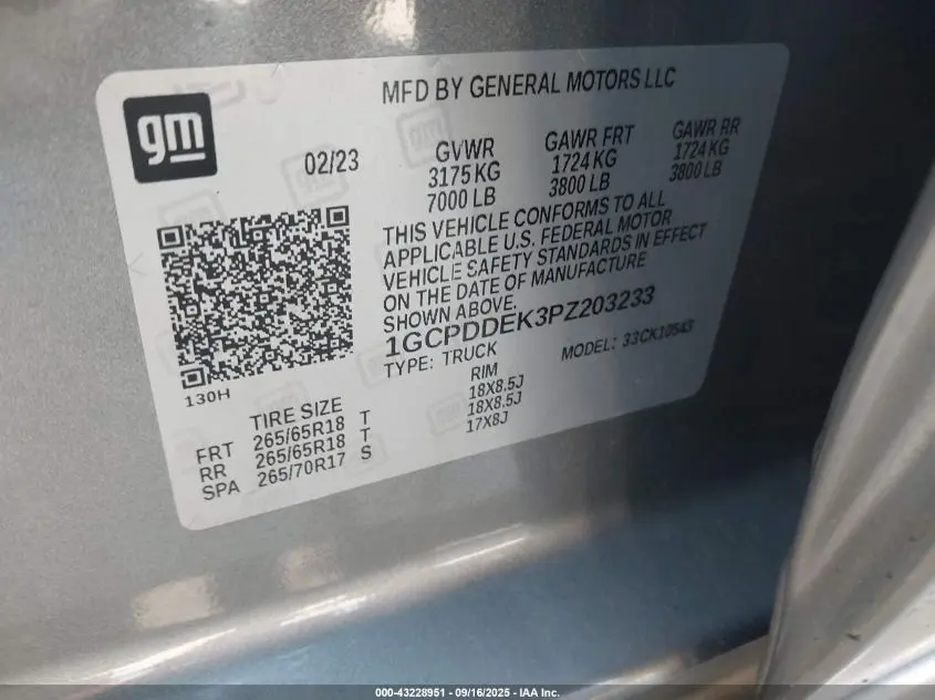 2023 CHEVROLET SILVERADO 1500 4WD  STANDARD BED LT