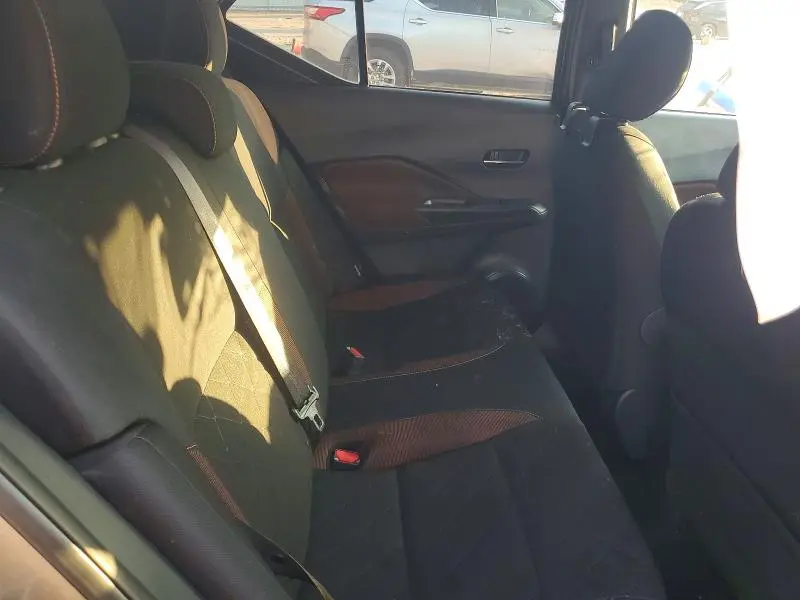 2020 NISSAN KICKS SR  